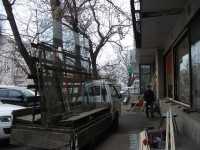 /album/fotogalereya-zamena-stekla1/tri-vitriny-dzhambo-n-o-45-parikmakherskaya-015-jpg/